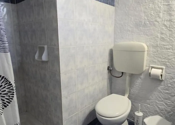 Гостевой дом Camares Alopronia